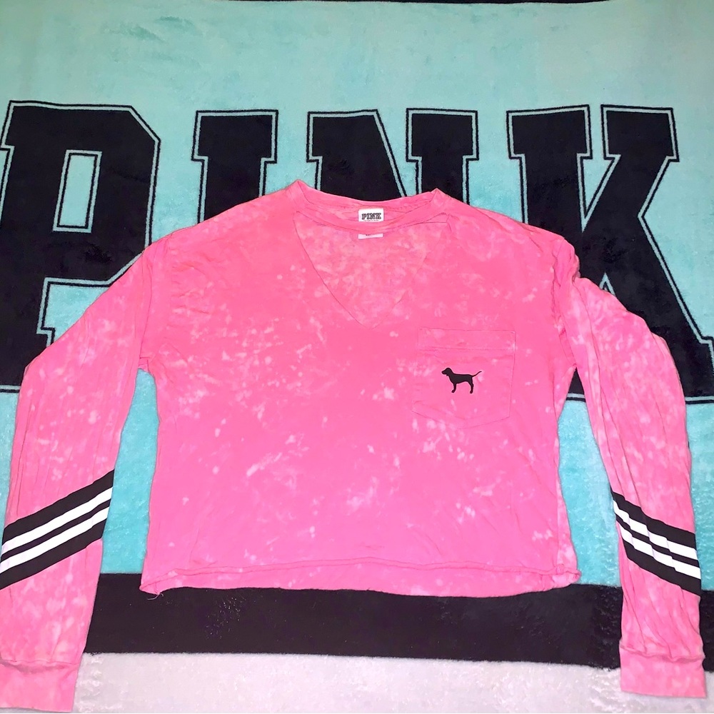 Victoria’s Secret PINK long sleeve crop top